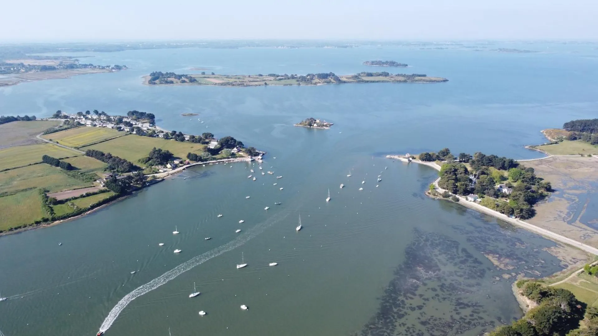 Maison Golfe Du Morbihan - Vue Mer - Plage A 600M - 6 Chambres Sene 0*,  France